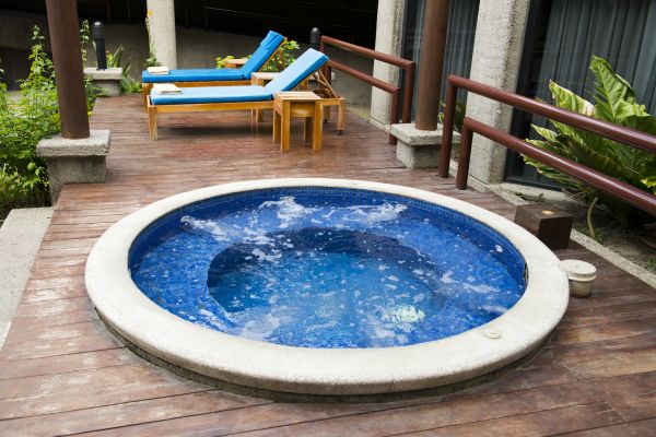 Cost of Hot Tub Deck Construction in Folsom