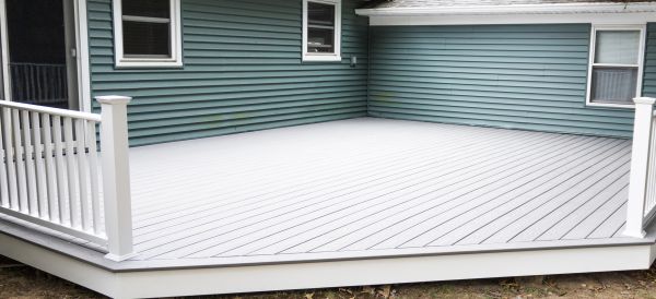 Cost of Vinyl Decking Installation in Folsom